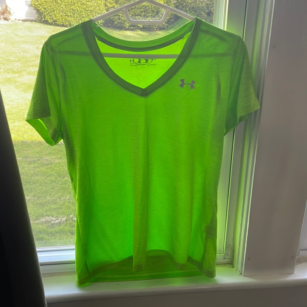 UNDER ARMOUR bright green athletic shirt